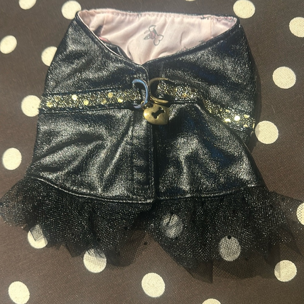 Louis Dog girl faux leather vest w/ belt heart bone accent  black w/ pink liner